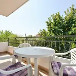 & Hegic Apartman