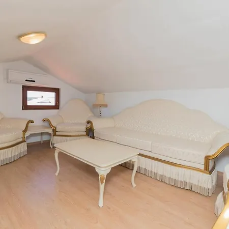 & Hegic Apartment Zadar