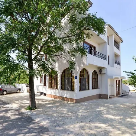 & Hegic Apartment