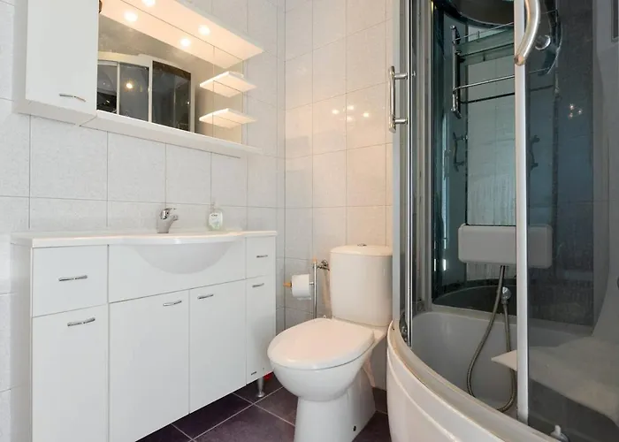 & Hegic アパート ザダル