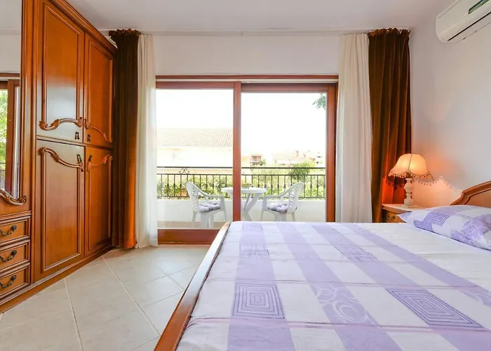 & Hegic アパート