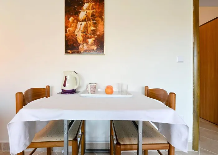 アパート & Hegic ザダル