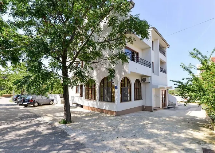 & Hegic アパート